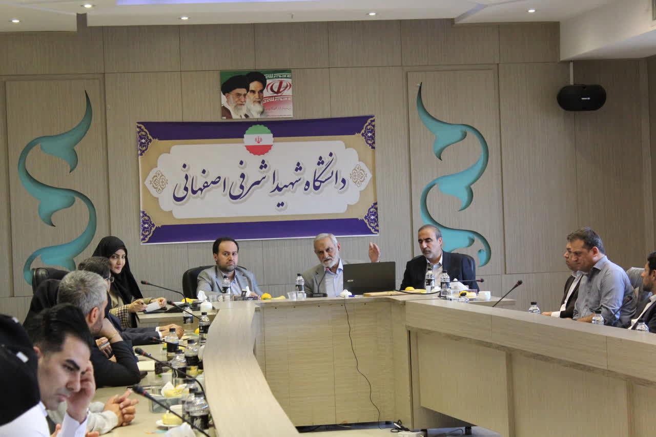 دیدار با نخبگان صنعت بازی‌سازی استان با حضور مدیر کل فرهنگ و ارشاد اسلامی